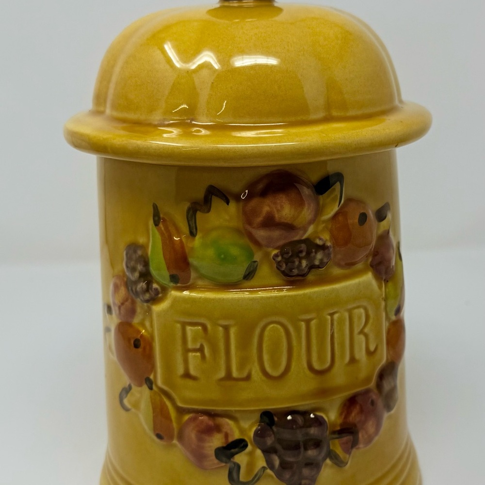 Vintage 1967 LOS ANGELES POTTERY Flour Canister